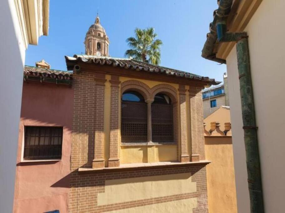 Chic Casa Cathedral At Calle Fresca 2-Bedroom Apartment In Malaga City Center Exteriör bild