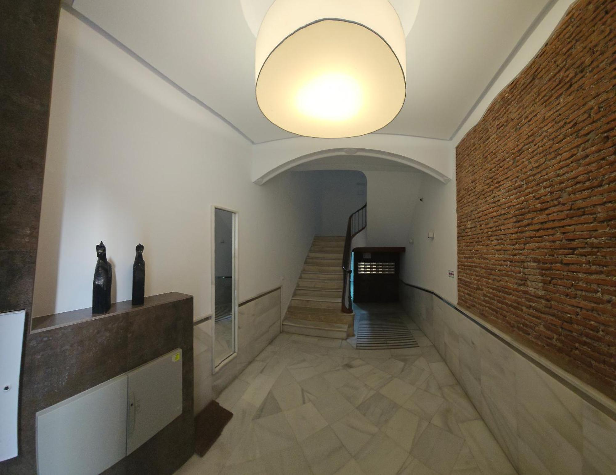 Chic Casa Cathedral At Calle Fresca 2-Bedroom Apartment In Malaga City Center Exteriör bild